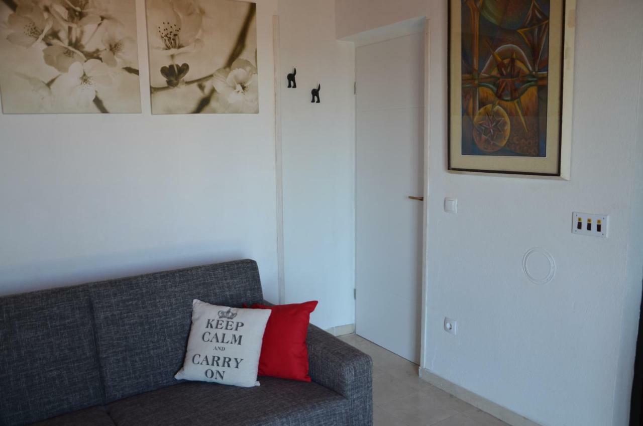 Luana Apartment Milna  Eksteriør billede